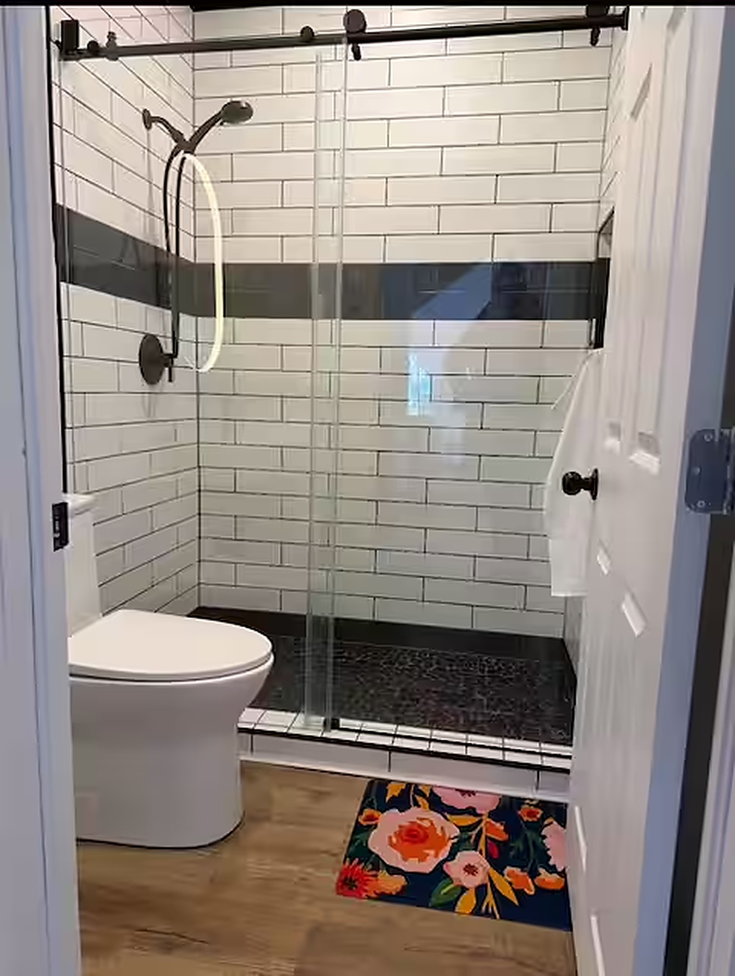 Shower detail