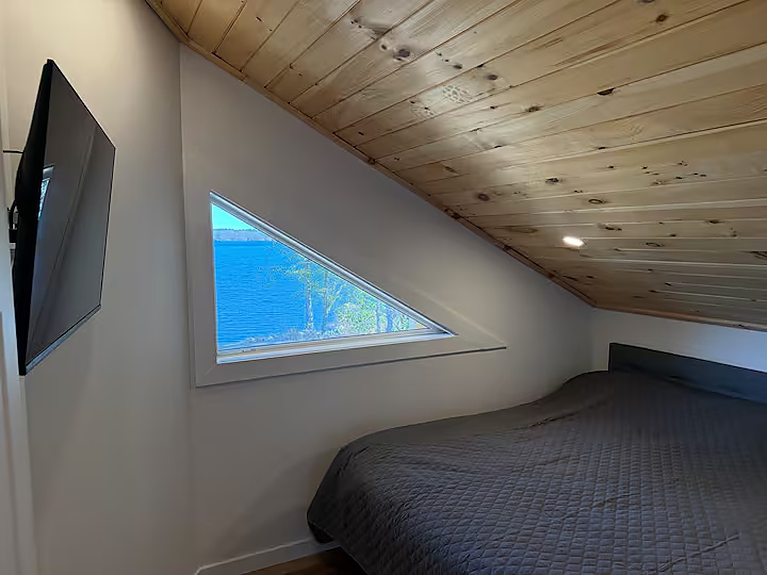 King bedroom TV